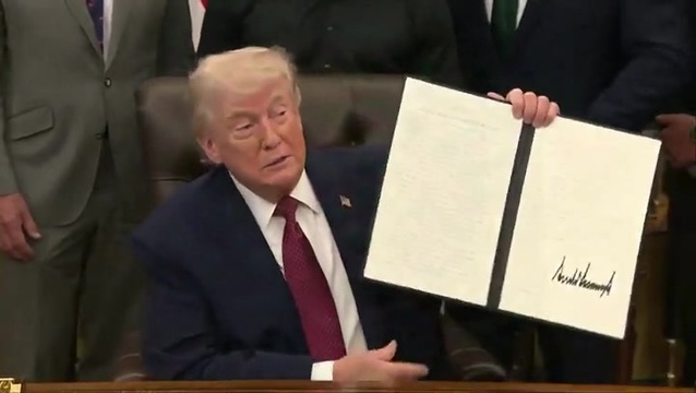 ‘You Think Biden Can Do That?’: Trump Signs Executive Order Easing Access to Psychedelics