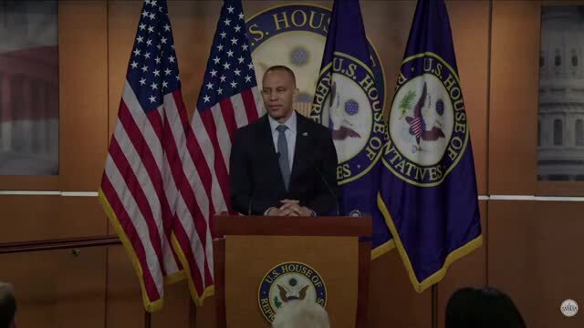 Hakeem Jeffries Loses It When Called out on Redistricting: ‘Who Lost?!’