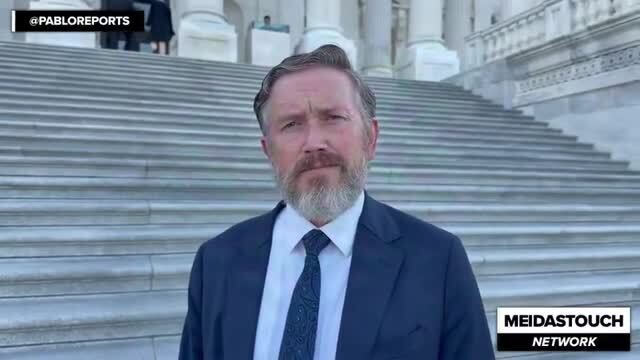 Thomas Massie Says He Had a Nearly 20-Minute Conversation with McConnell
