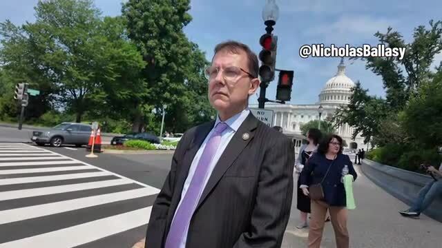 GOP Rep. Tom Kean Walks Away When Asked About McConnell’s Absence, Term Limits