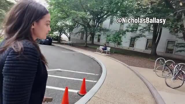 AOC on NYC Mayor Zohran Mamdani Exploring Ways to Arrest Netanyahu: ‘Netanyahu Is a War Criminal’