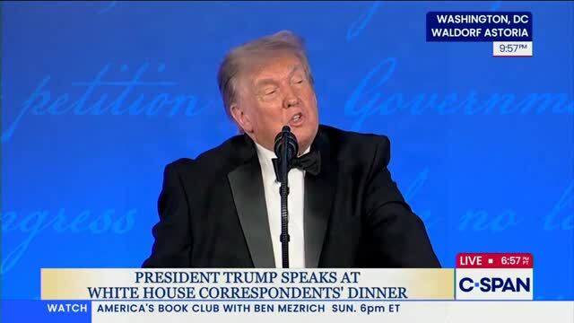 Trump Calls Chris Christie the ‘Sloppiest Human Being You’ll Ever Meet’ at a Speech in WHCA