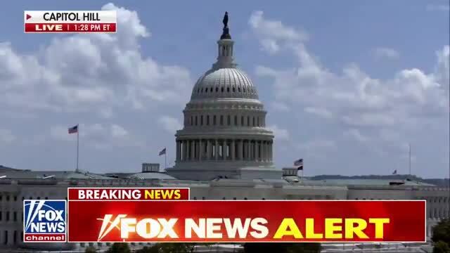 The Senate Passes a Sweeping Russian Energy Sanctions Bill Negotiated by the Late Sen. Lindsey Graham, It Penalizes Countries Buying Russian Gas