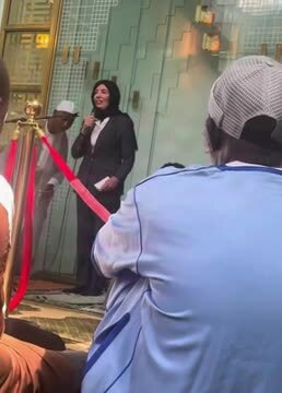 NY Gov. Hochul Seen Wearing a Hijab at the Islamic Cultural Center of New York Event