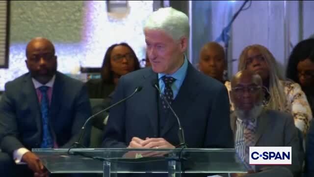Bill Clinton: ‘I’m Tired of People Denigrating Muslims for Being Muslims’